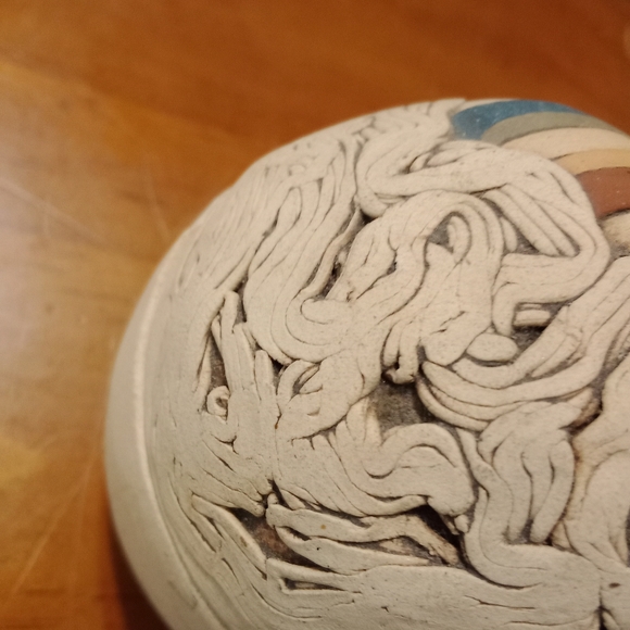 An art piece by tge artist Judeg Holdsworth. - Picture 6 of 14